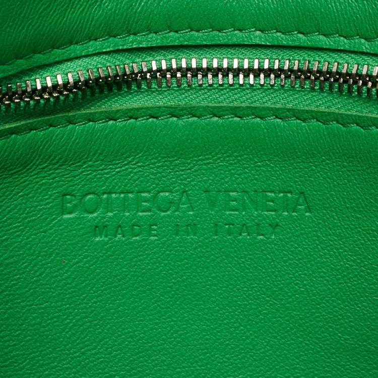 Pre Owned Bottega Veneta Green Intreccio Leather Cassette Shoulder Bag