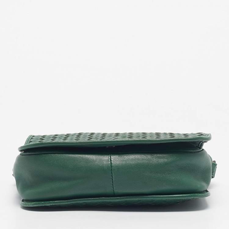 Pre Owned Bottega Veneta Green Intrecciato Leather Flap Crossbody Bag
