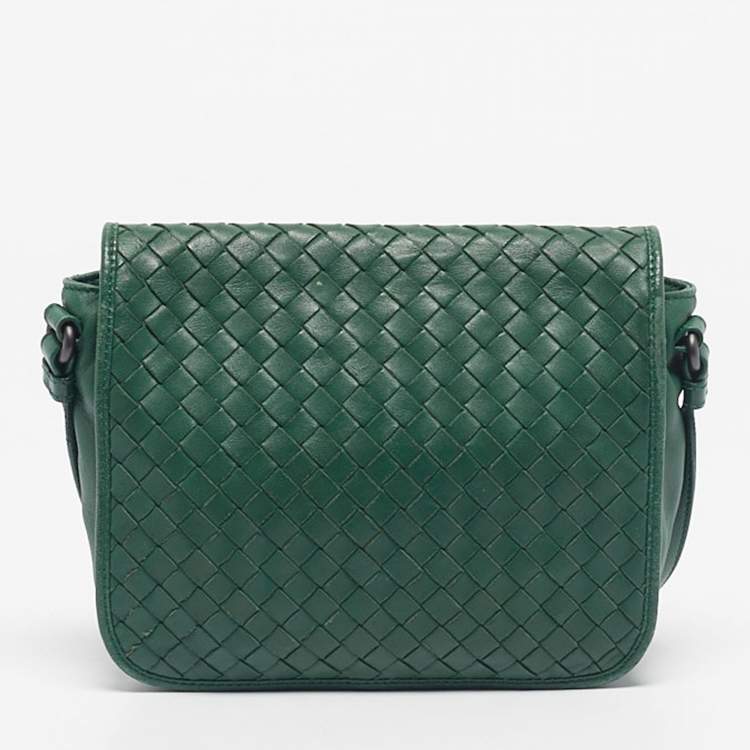 Pre Owned Bottega Veneta Green Intrecciato Leather Flap Crossbody Bag