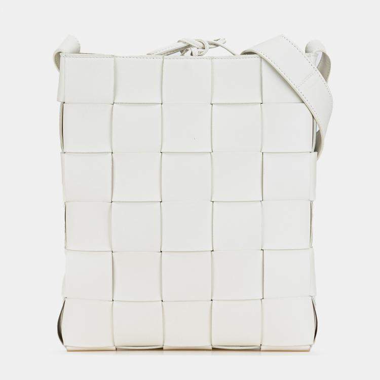 Pre Owned Bottega Veneta White Nappa Intrecciato Cassette Messenger