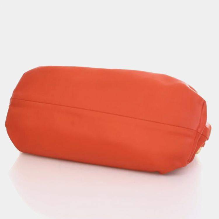 مملوكة مسبقًا Bottega Veneta The Chain Pouch Calfskin Leather Clutch