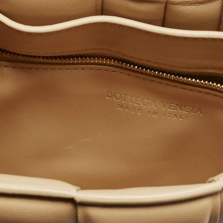 Pre Owned Bottega Veneta Beige Intreccio Leather Padded Cassette Shoulder Bag