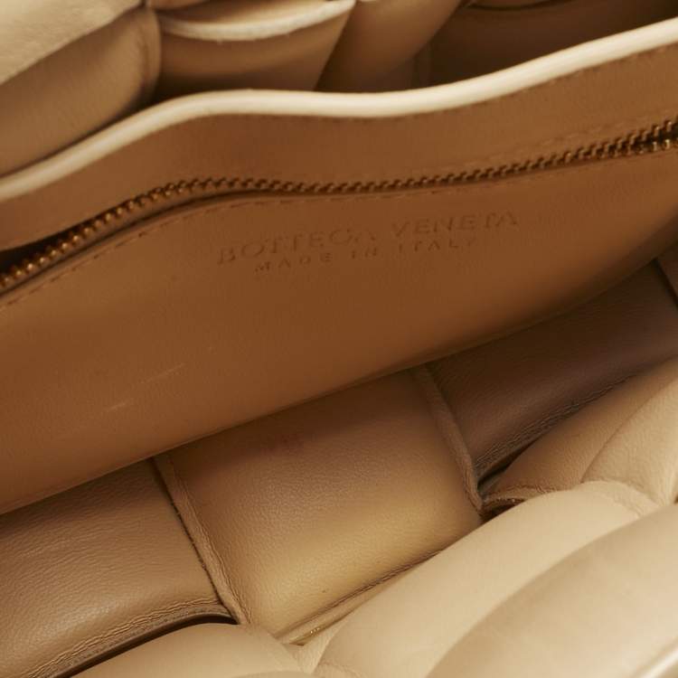 Pre Owned Bottega Veneta Beige Intreccio Leather Padded Cassette Shoulder Bag