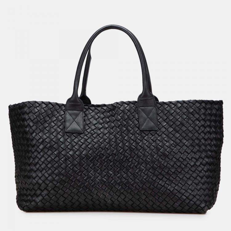 Pre Owned Bottega Veneta Black Medium Lambskin Intreccio Cabat Tote