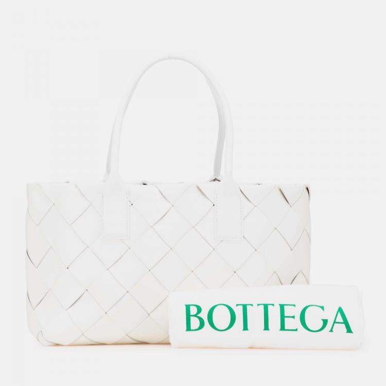 Pre Owned Bottega Veneta White Small Lambskin Intrecciato Cabat Tote