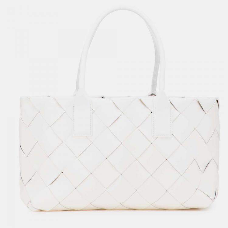 Pre Owned Bottega Veneta White Small Lambskin Intrecciato Cabat Tote
