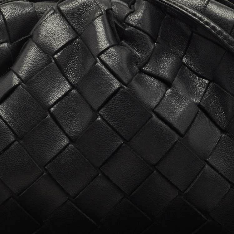 Pre Owned Bottega Veneta Black Intrecciato Leather Mini The Pouch Clutch