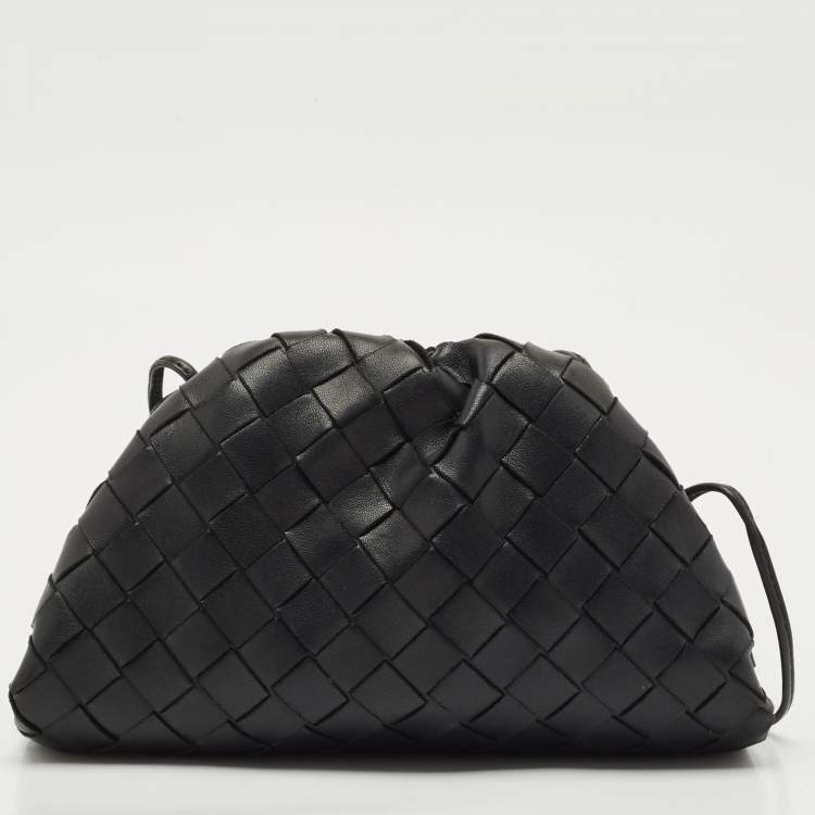 Pre Owned Bottega Veneta Black Intrecciato Leather Mini The Pouch Clutch