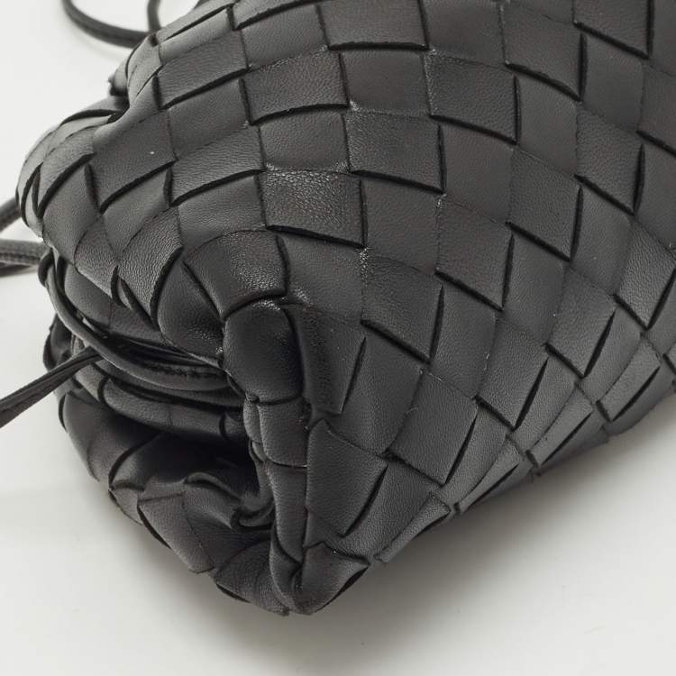 Pre Owned Bottega Veneta Black Intrecciato Leather Mini The Pouch Clutch