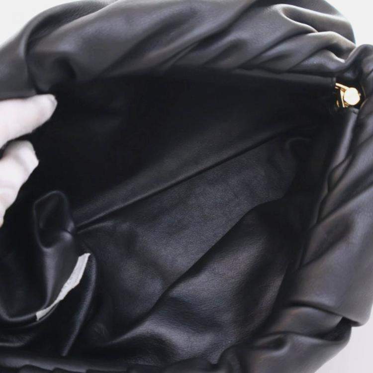 Pre Owned Bottega Veneta The Chain Pouch Black Calfskin Shoulder Bag