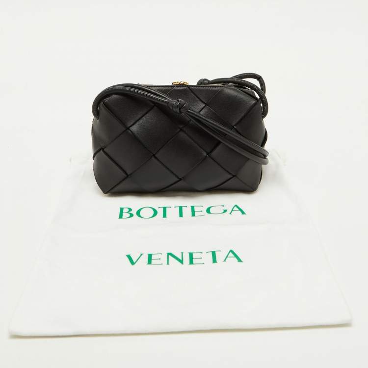 Pre Owned Bottega Veneta Black Leather Small Cassette Camera Bag
