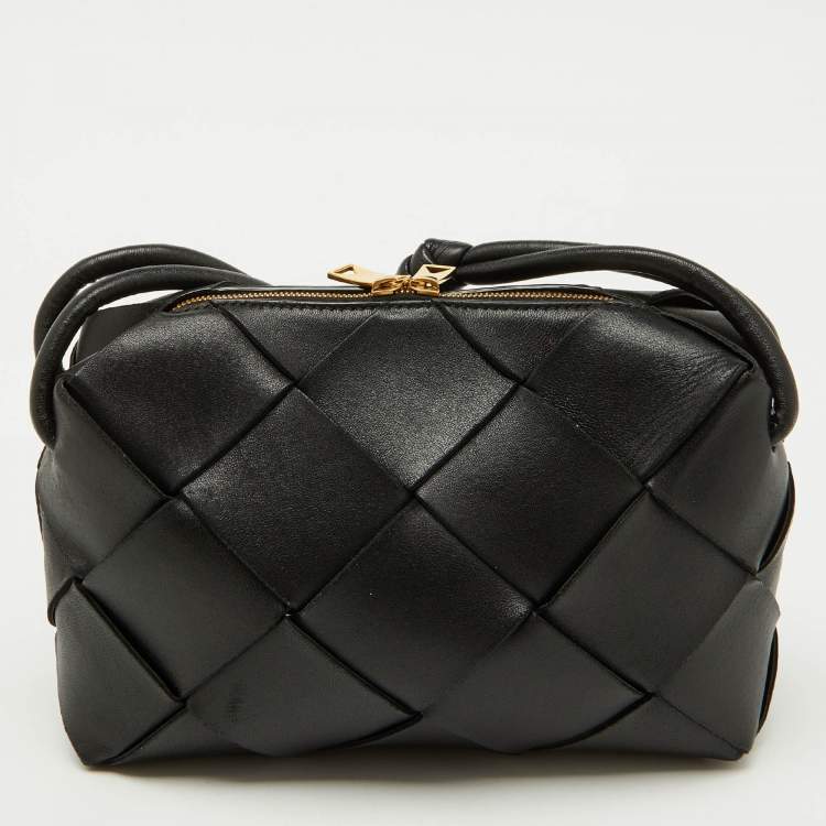 Pre Owned Bottega Veneta Black Leather Small Cassette Camera Bag