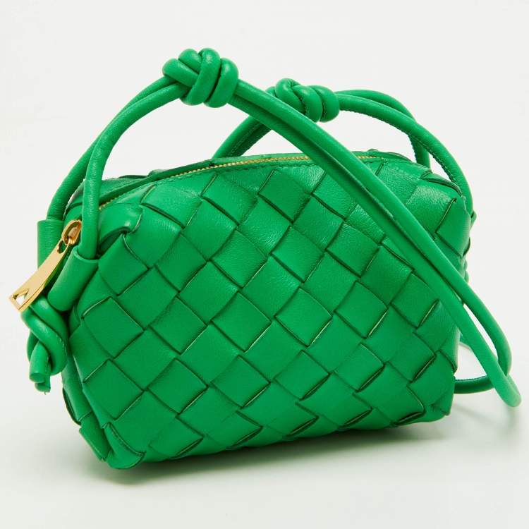 Pre Owned Bottega Veneta Green Intrecciato Leather Candy Loop Camera Bag