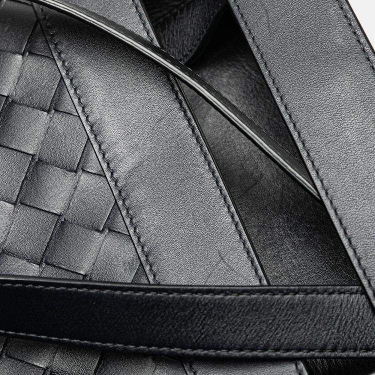 Pre Owned Bottega Veneta Black Nappa Intrecciato Messenger Bag