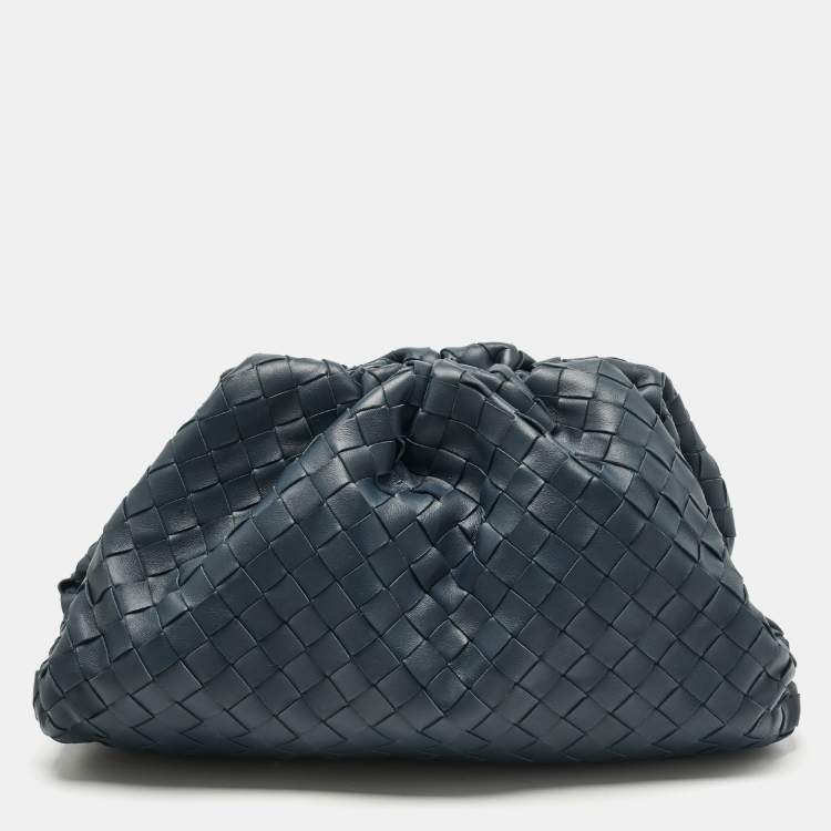 Pre Owned Bottega Veneta Navy Blue Intrecciato Leather Classic The Pouch