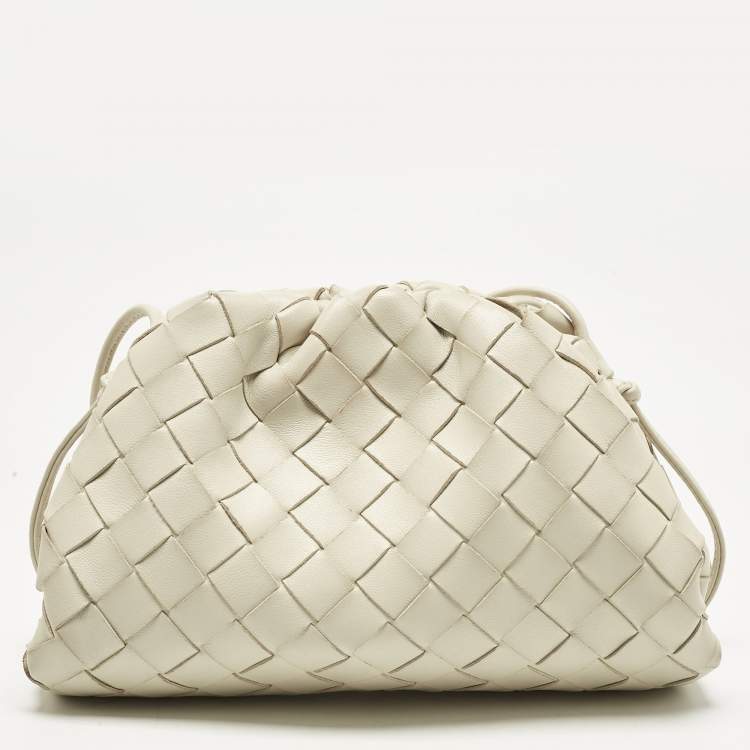 Pre Owned Bottega Veneta White Intrecciato Leather Mini The Pouch Clutch
