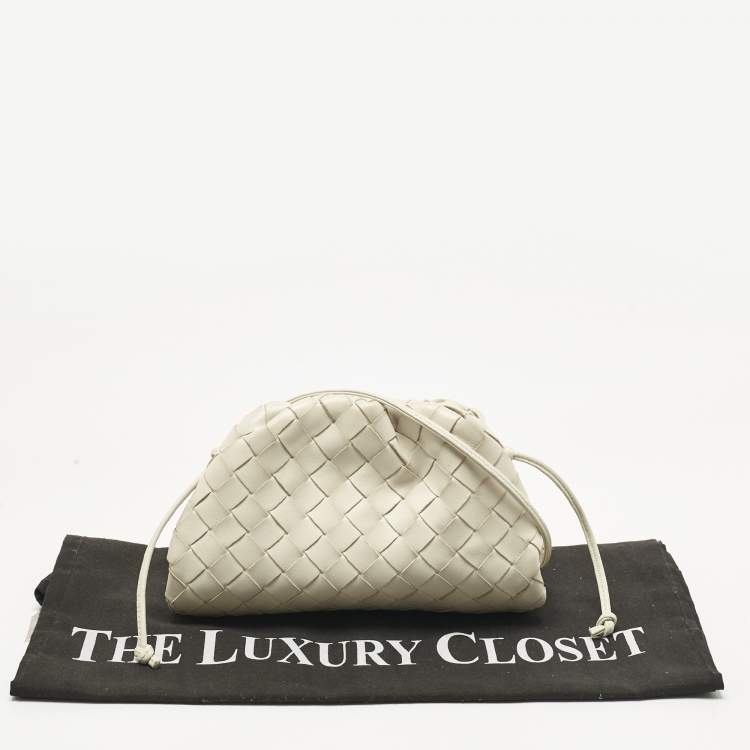 Pre Owned Bottega Veneta White Intrecciato Leather Mini The Pouch Clutch