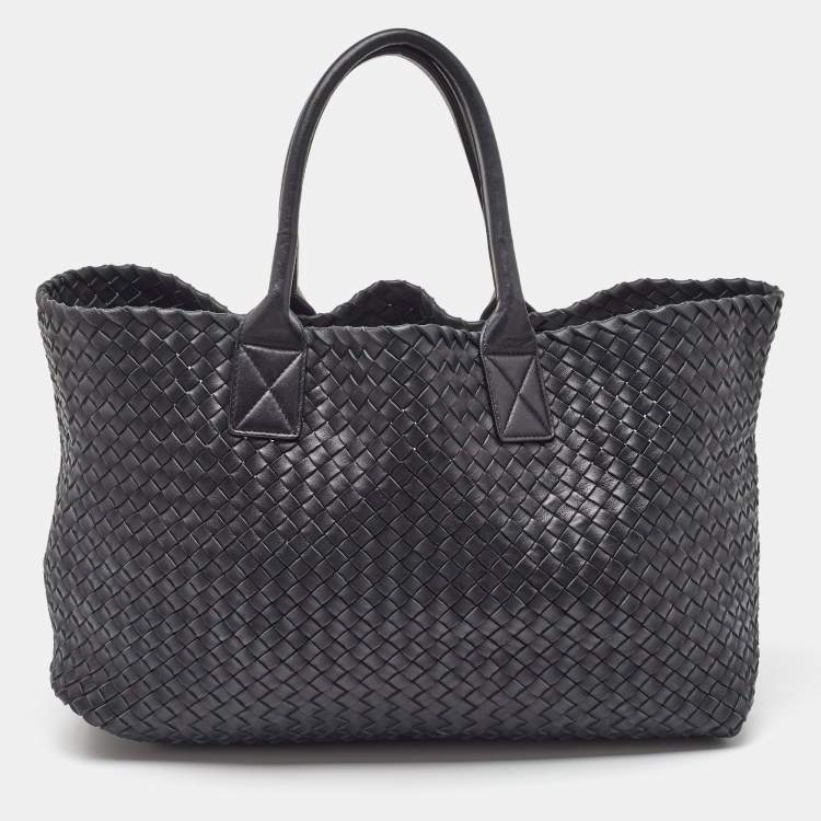 Pre Owned Bottega Veneta Black Intrecciato Leather Medium Cabat Tote