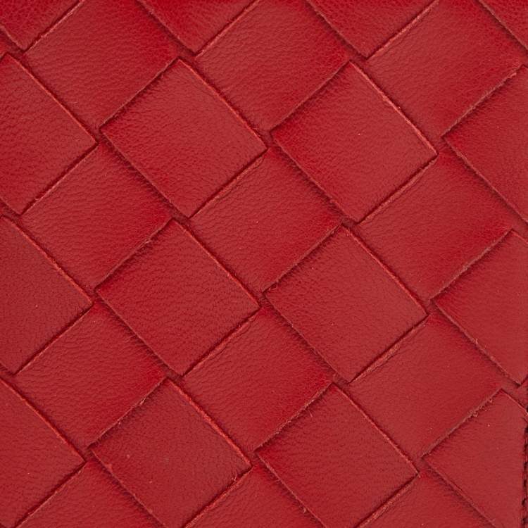 Pre Owned Bottega Veneta Red Intrecciato Leather Zip Bifold Card Holder