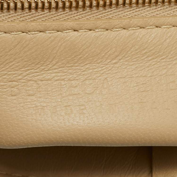 Pre Owned Bottega Veneta Beige Padded Leather Chain Cassette Shoulder Bag