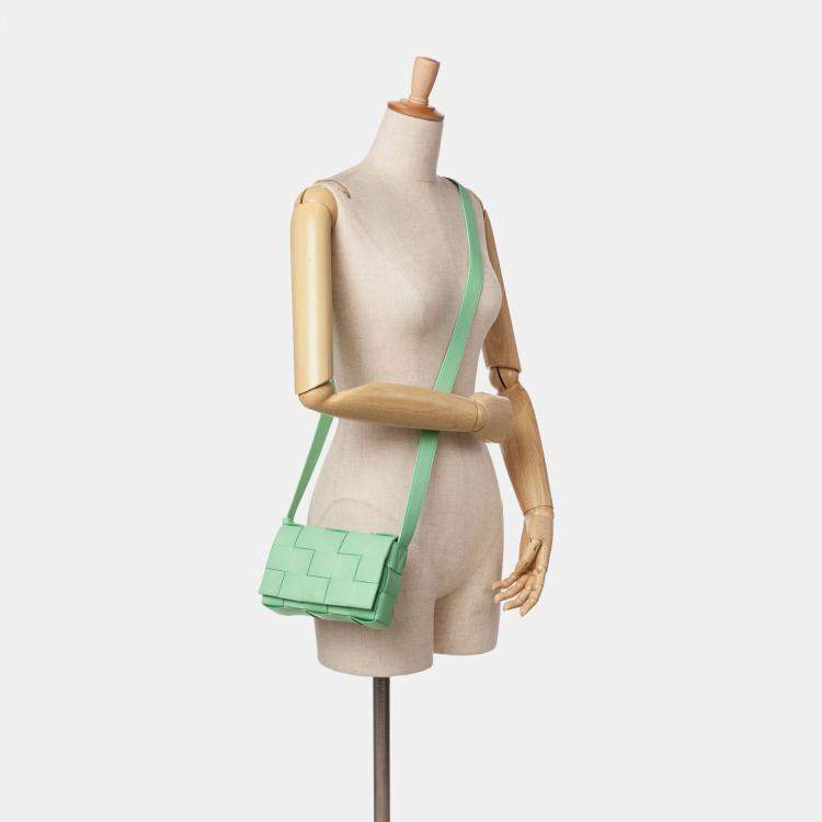 مملوكة مسبقًا Bottega Veneta Green Small Nappa Intrecciato Cassette Crossbody