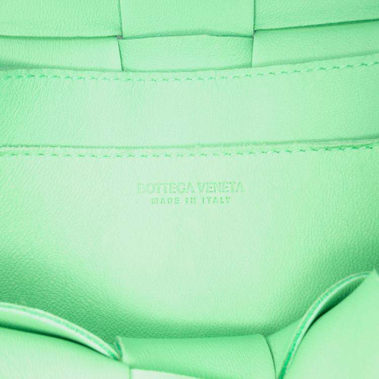مملوكة مسبقًا Bottega Veneta Green Small Nappa Intrecciato Cassette Crossbody