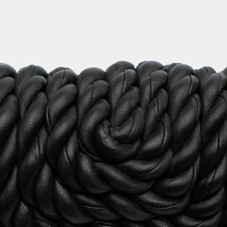مملوكة مسبقًا Bottega Veneta Black Lambskin Torchon Classic Tasseled Twisted Crossbody