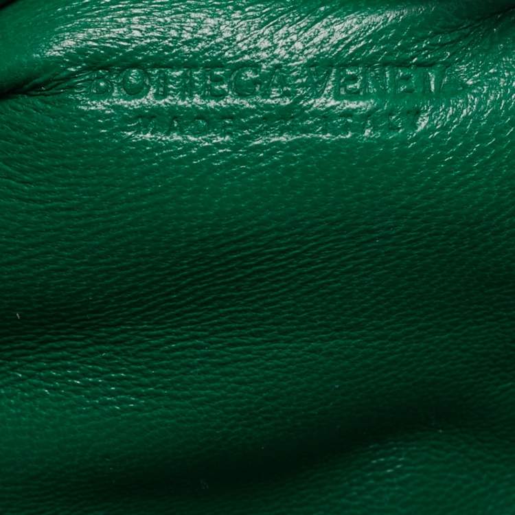 Pre Owned Bottega Veneta Green Intrecciato Leather Extra Mini Pouch Bag