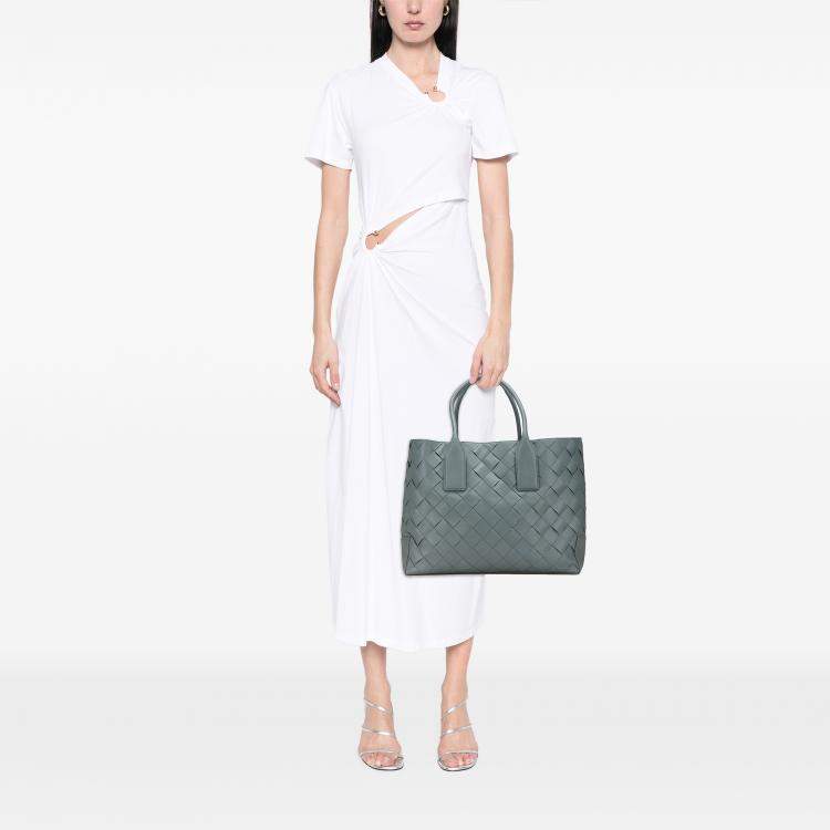 Pre Owned Bottega Veneta Grey Lambskin Maxi Intrecciato Tote
