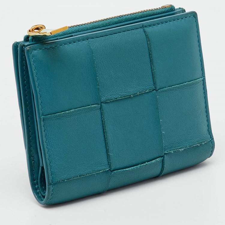 Pre Owned Bottega Veneta Blue Intrecciato Leather Cassette Bi-fold Zip Wallet