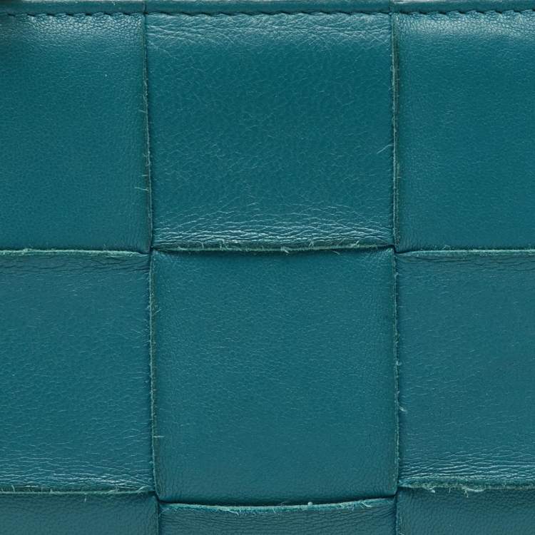 Pre Owned Bottega Veneta Blue Intrecciato Leather Cassette Bi-fold Zip Wallet