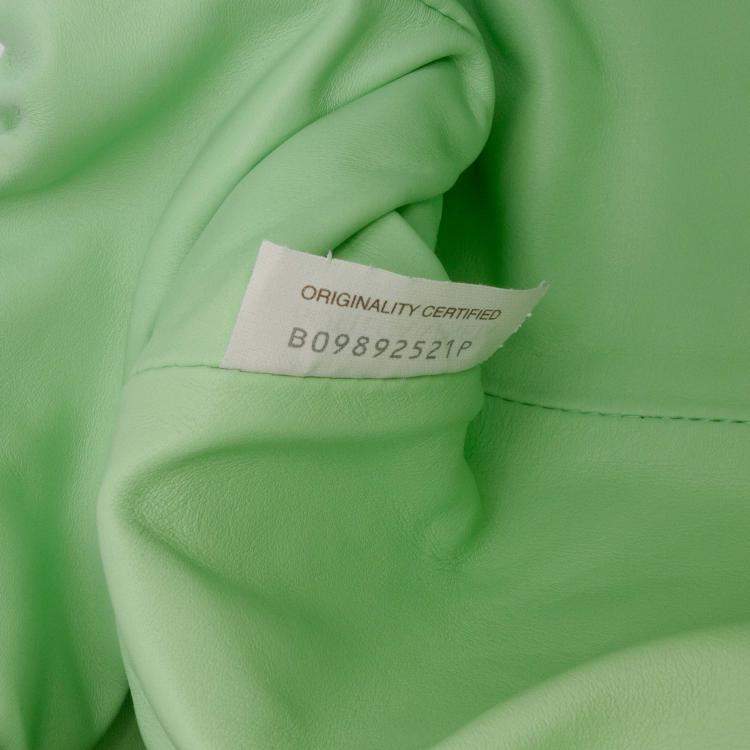 مملوكة مسبقًا Bottega Veneta Green Teen Lambskin Pouch
