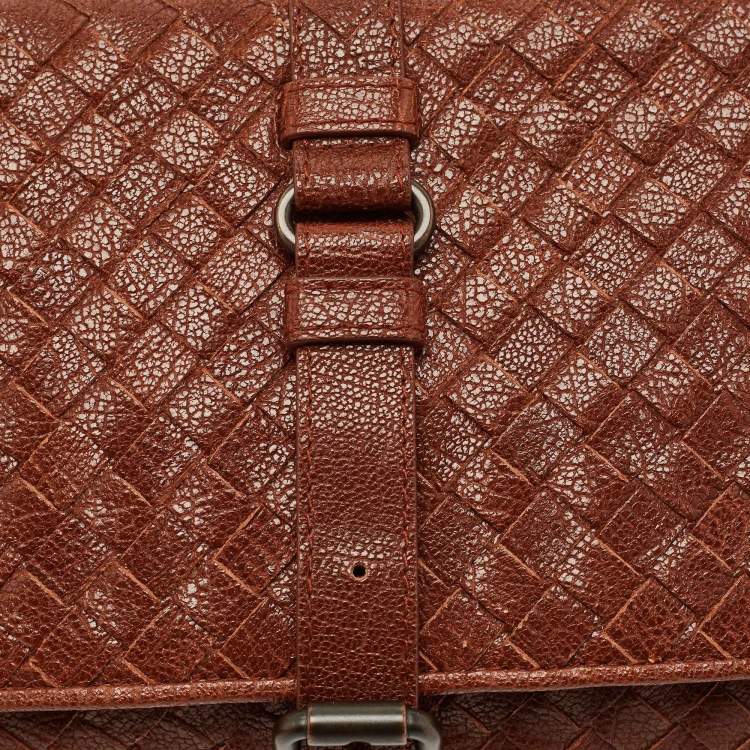 Pre Owned Bottega Veneta Brown Intrecciato Leather Strap Clutch