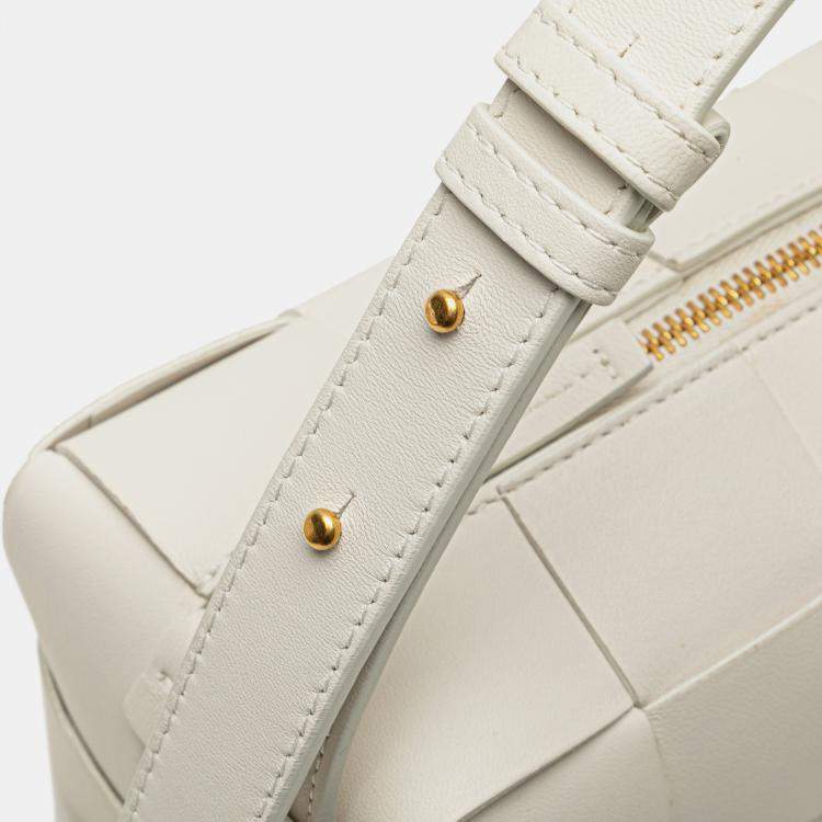 Pre Owned Bottega Veneta White Small Lambskin Intrecciato Brick Cassette