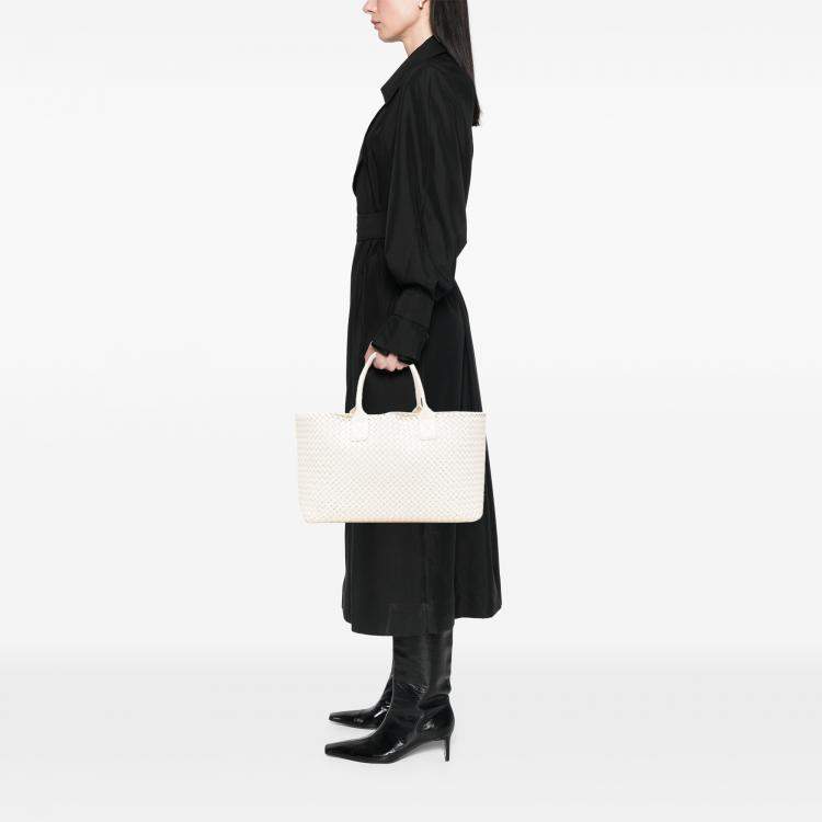 Pre Owned Bottega Veneta Medium Lambskin Intreccio Cabat Tote