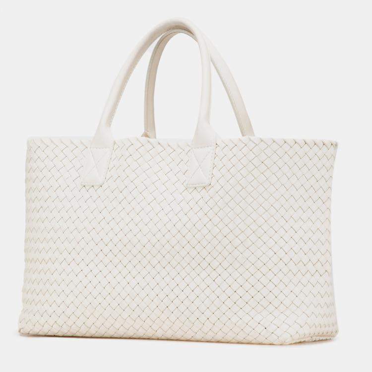 Pre Owned Bottega Veneta Medium Lambskin Intreccio Cabat Tote