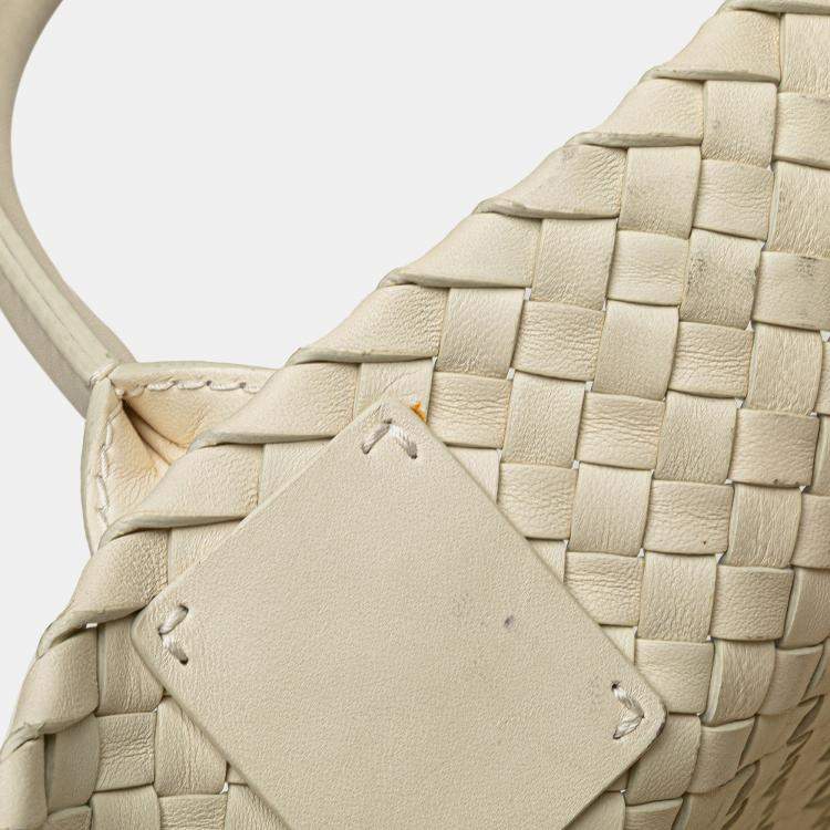 Pre Owned Bottega Veneta Medium Lambskin Intreccio Cabat Tote