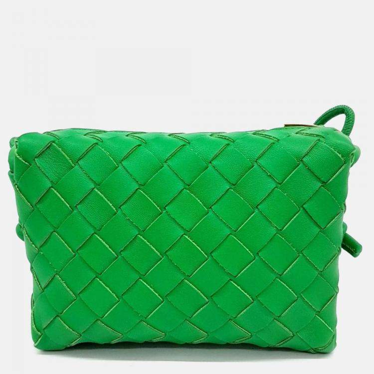 Pre Owned Bottega Veneta Green Leather Mini Loop Camera Bag