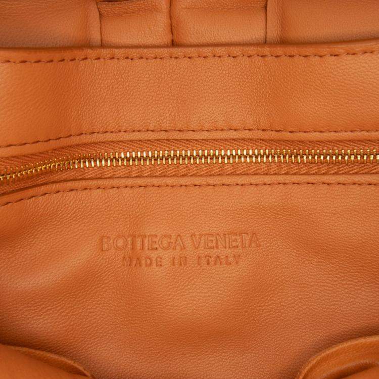 Pre Owned Bottega Veneta Brown Nappa Intrecciato Padded Cassette Crossbody