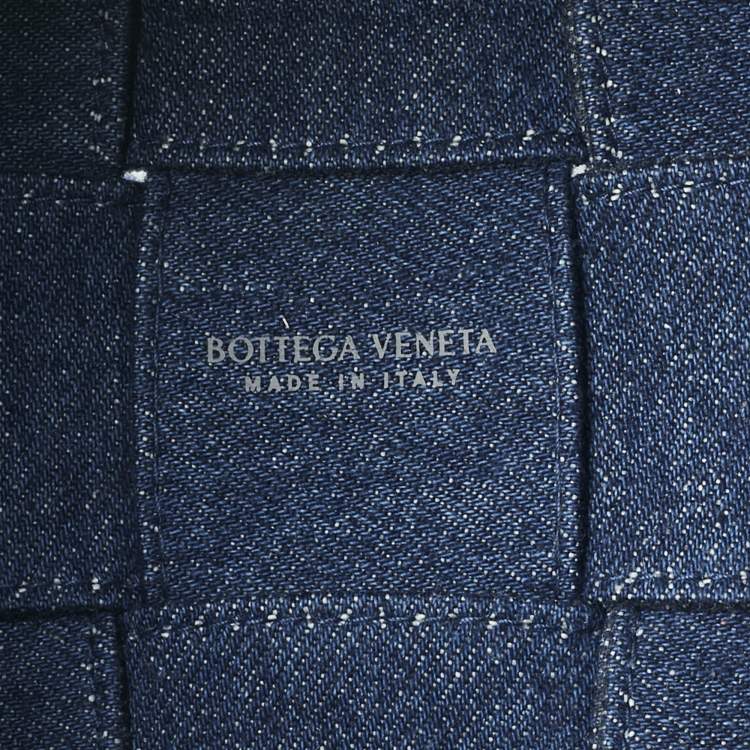 Pre Owned Bottega Veneta Navy Blue Denim Cassette Bucket Bag
