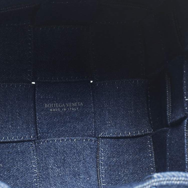 Pre Owned Bottega Veneta Navy Blue Denim Cassette Bucket Bag