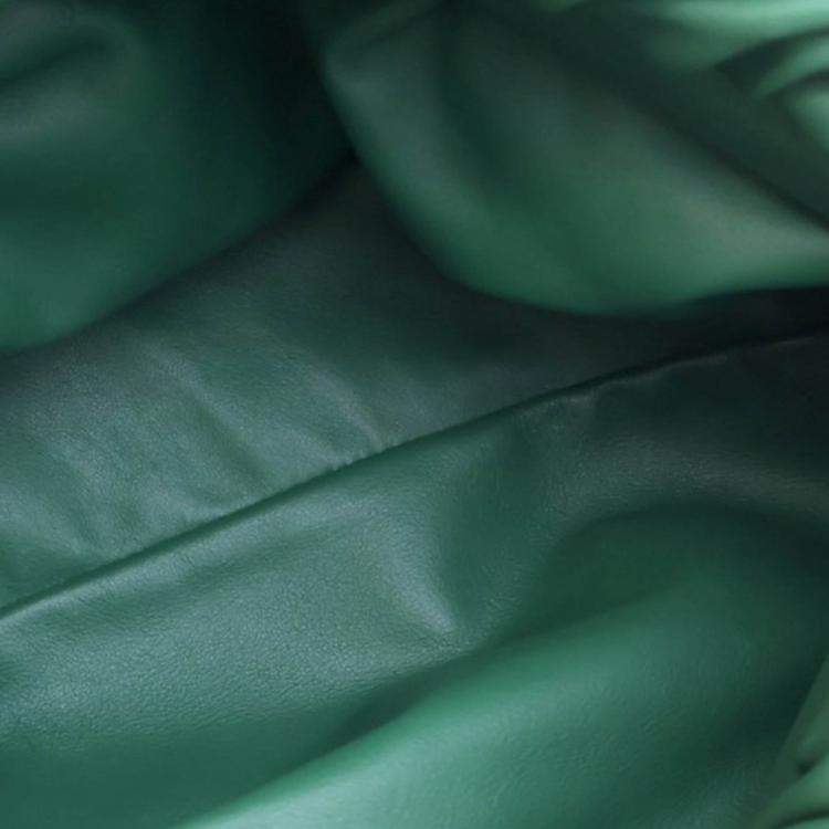 Pre Owned Bottega Veneta Green Calfskin The Chain Pouch