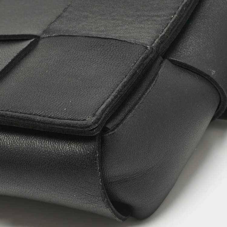 Pre Owned Bottega Veneta Black Intrecciato Leather Cassette Belt Bag