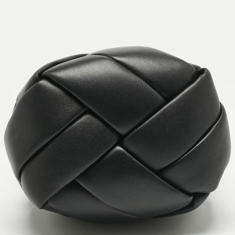 Pre Owned Bottega Veneta Black Intrecciato Helmet Leather Bucket Bag