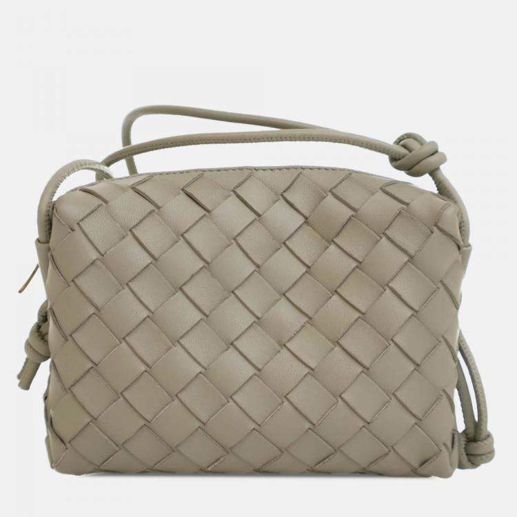 Pre Owned Bottega Veneta Green Mini Lambskin Intrecciato Loop Camera Bag