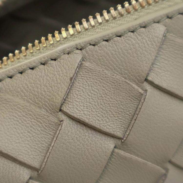 Pre Owned Bottega Veneta Green Mini Lambskin Intrecciato Loop Camera Bag
