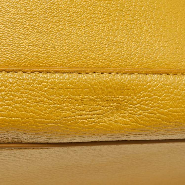 Pre Owned Bottega Veneta Mustard Yellow Leather Maxi Intrecciato Arco 33 Bag