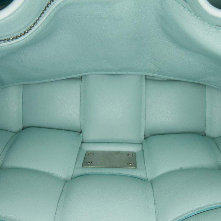Pre Owned Bottega Veneta Blue Nappa Intrecciato Padded Cassette Crossbody