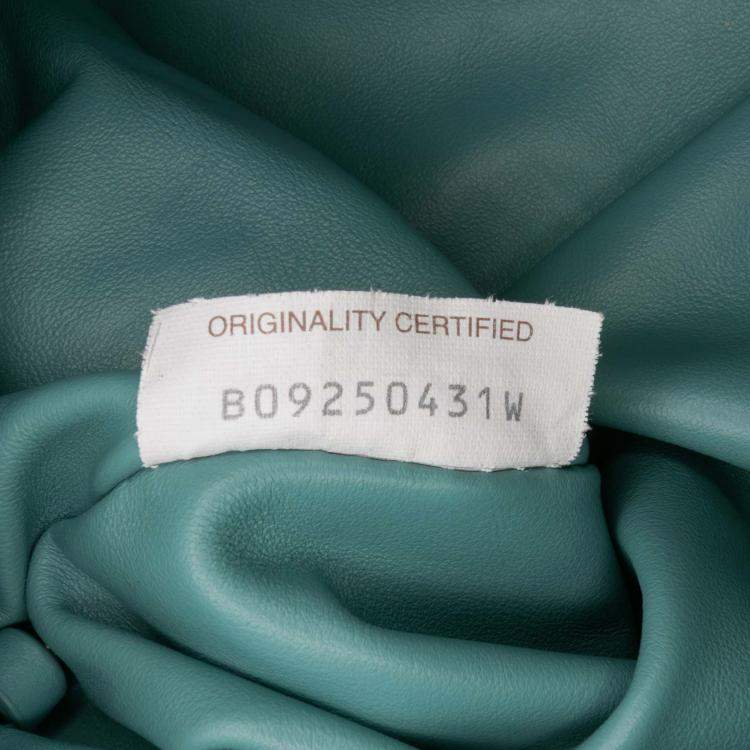 Pre Owned Bottega Veneta Blue Lambskin Chain Pouch