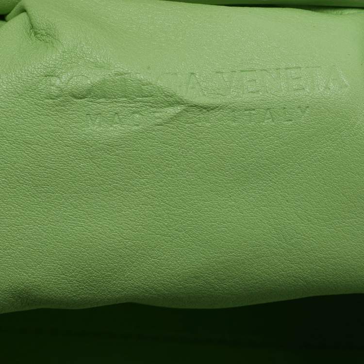 Pre Owned Bottega Veneta Light Green Leather The Pouch Clutch